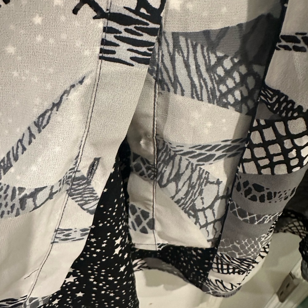 Kirna Zabete Black and Gray Star Patterned Dress - Picture 9 of 10